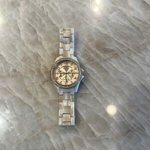 Two tone fossil watch